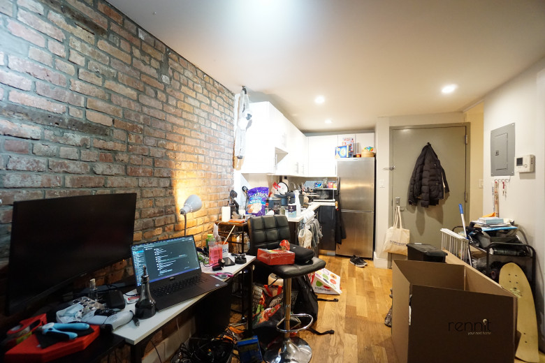 814 St Johns Pl, Apt 1R Image 20