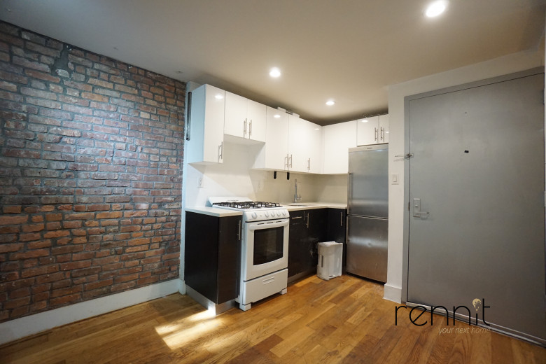 814 St Johns Pl, Apt 1R Image 9