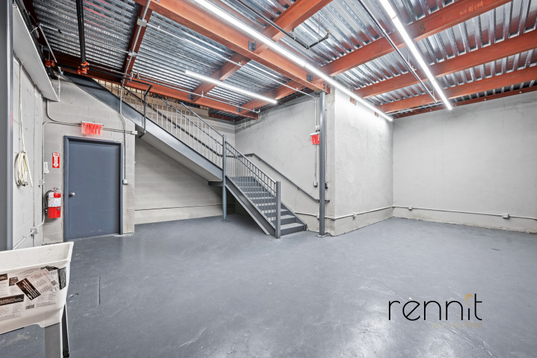 349 Kent Ave, Apt Commercial Image 10