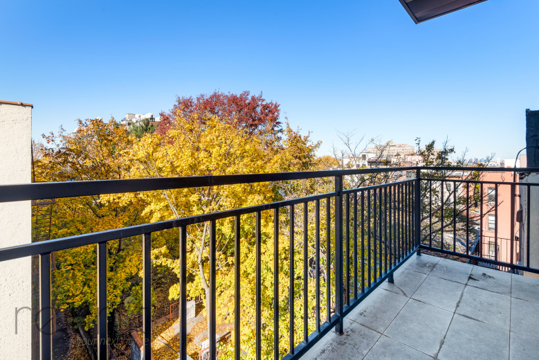 776 Franklin Ave, Apt 5B Image 4