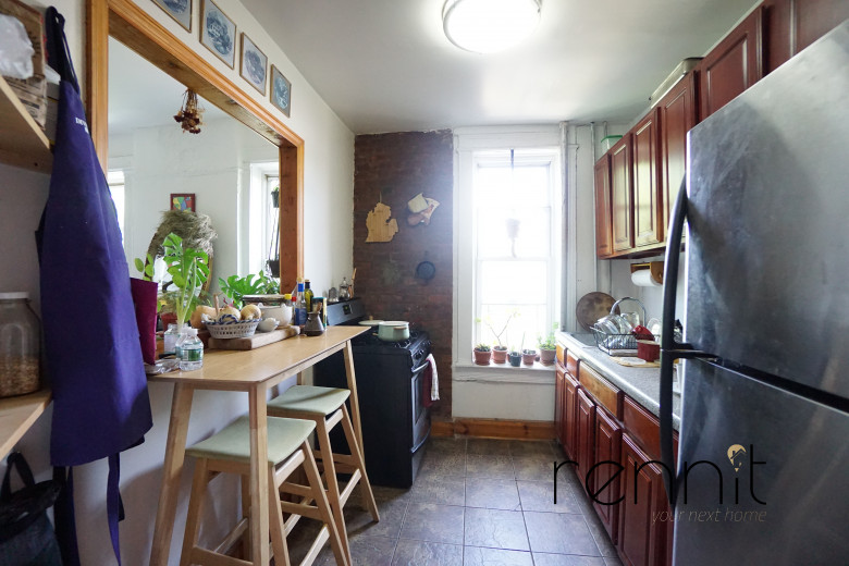 967 Bergen St, Apt 3C Image 2