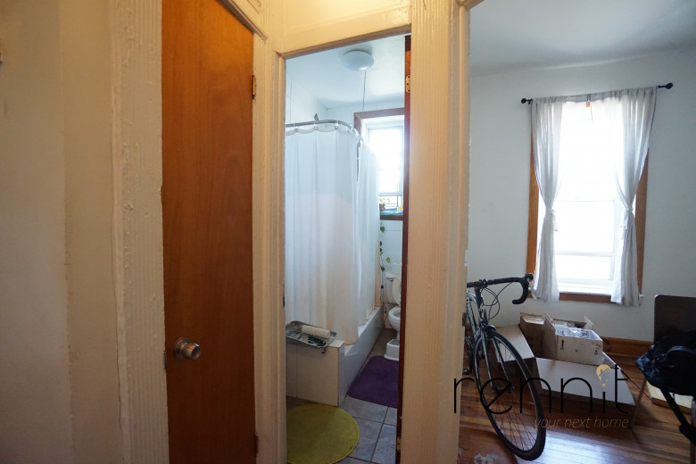 967 Bergen St, Apt 3C Image 11