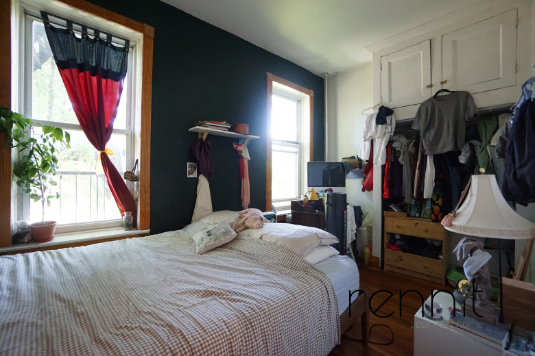 967 Bergen St, Apt 3C Image 9