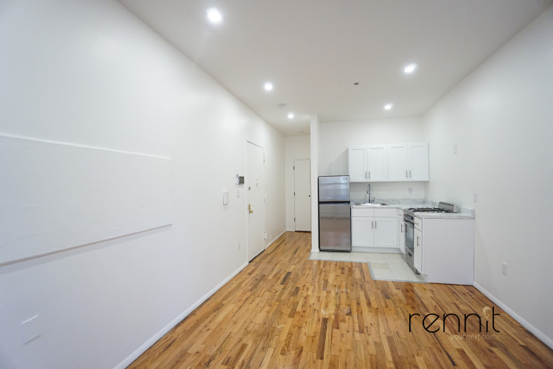 818 Marcy Ave, Apt 1A Image 2
