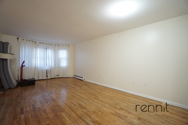 291 Pulaski St, Apt 1 Image 2