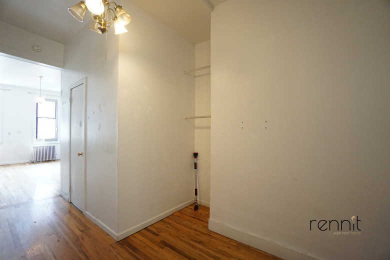 114 Walton St, Apt 12 Image 2