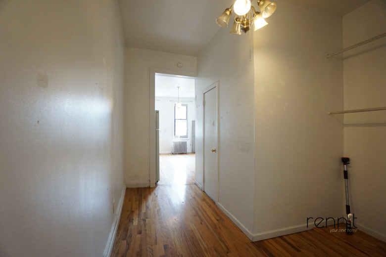 114 Walton St, Apt 12 Image 9