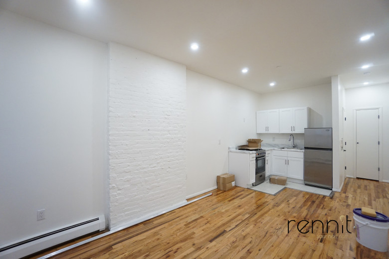 818 Marcy Ave, Apt 1B Image 1
