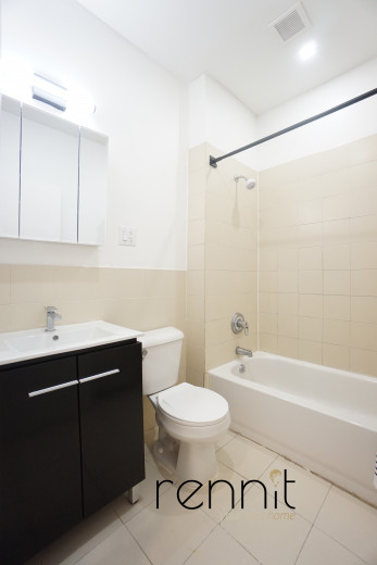818 Marcy Ave, Apt 2A Image 4