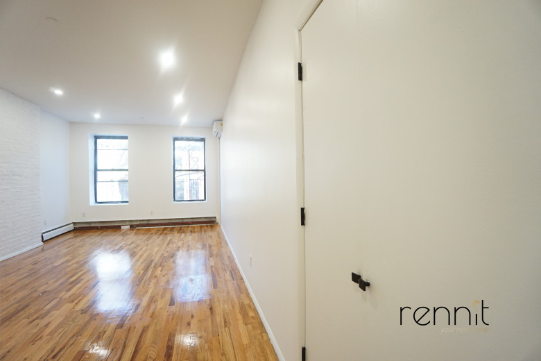 818 Marcy Ave, Apt 2A Image 5