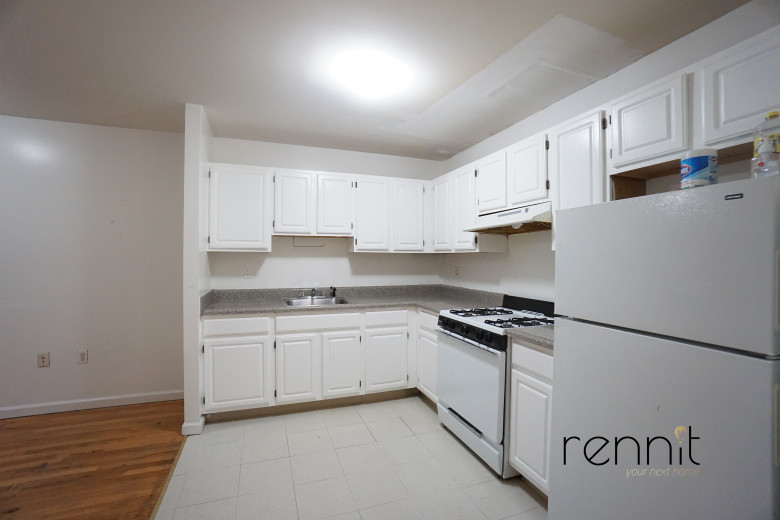 291 Pulaski St, Apt 2 Image 2