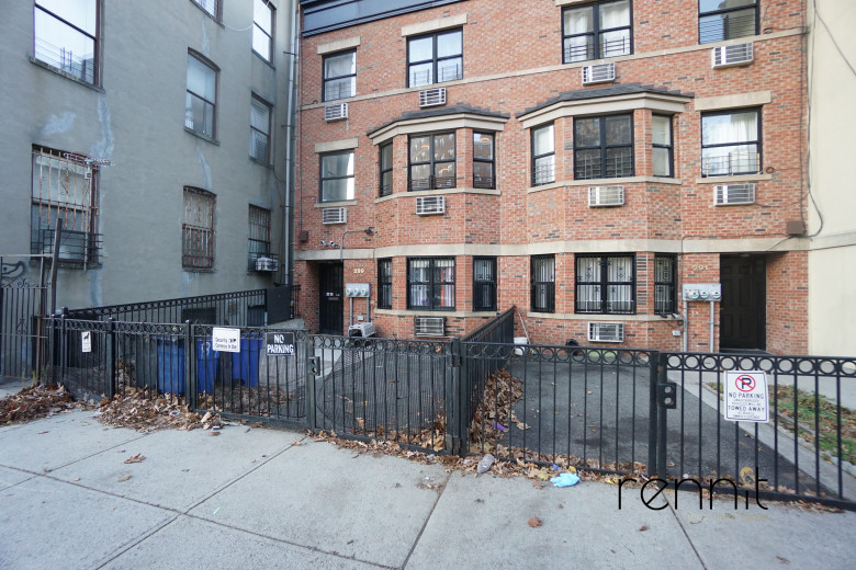 291 Pulaski St, Apt 2 Image 9