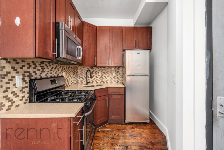 92 Malcolm X Blvd, Apt 3F Image 2