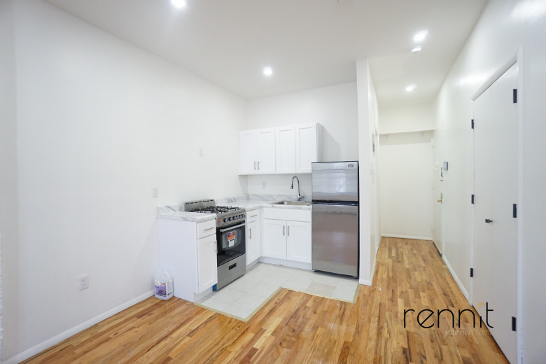 818 Marcy Ave, Apt 2B Image 4