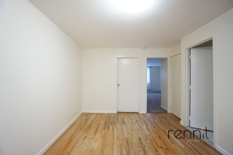 291 Pulaski St, Apt 3 Image 3