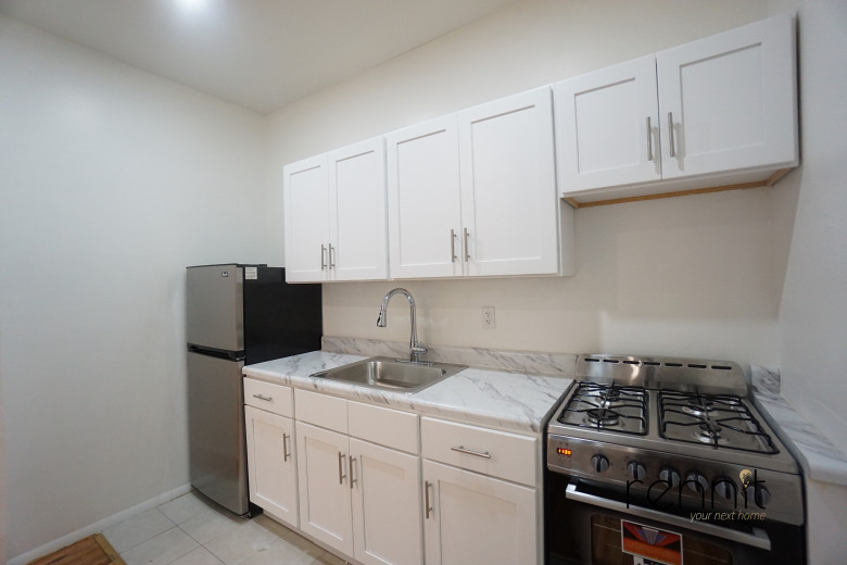 818 Marcy Ave, Apt 2D Image 2