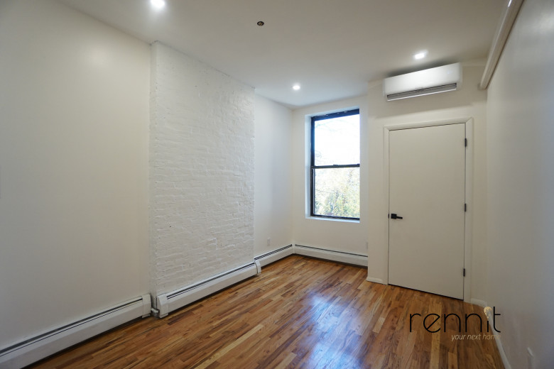 818 Marcy Ave, Apt 2D Image 5