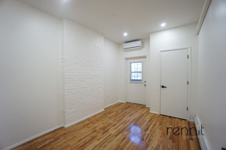 818 Marcy Ave, Apt 1D Image 6