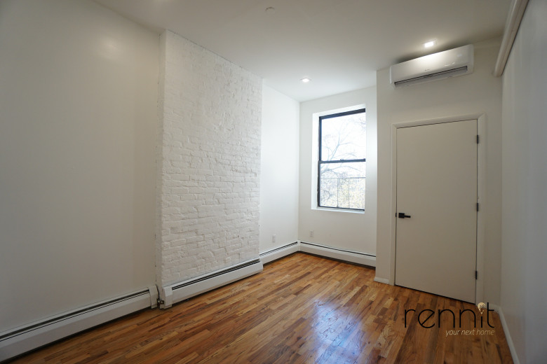 818 Marcy Ave, Apt 3D Image 4
