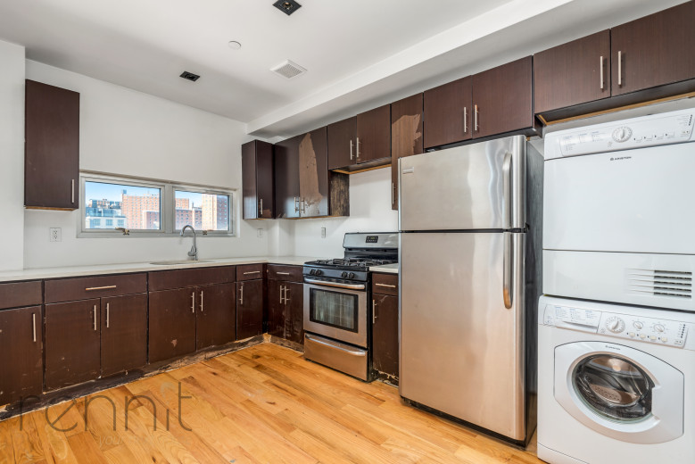 1056 Bedford Ave, Apt 6R Image 4