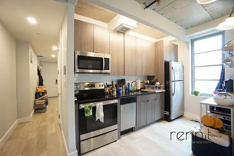 1930 Bedford Ave, Apt 6A Image 2