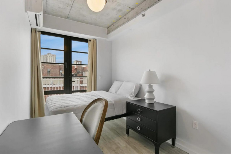 1930 Bedford Ave, Apt 4A Image 3
