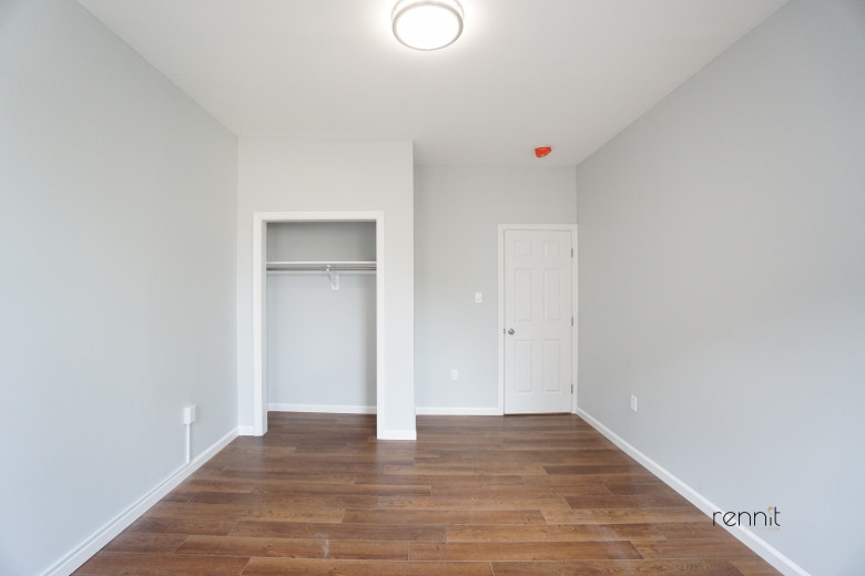 193 East 91st St, Apt 3 Image 4