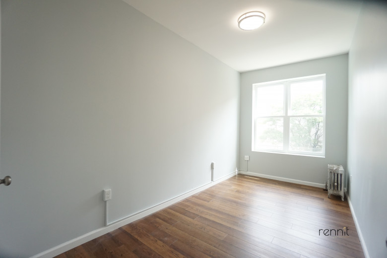 193 East 91st St, Apt 3 Image 6