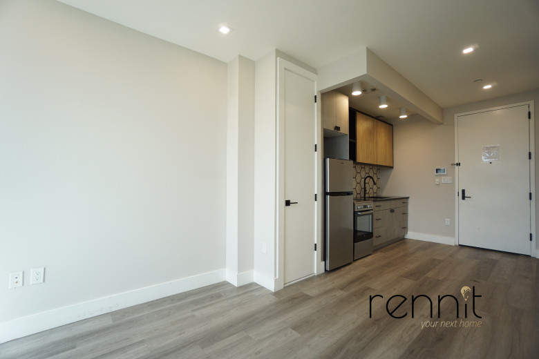 1565 New York Ave, Apt 6D Image 3