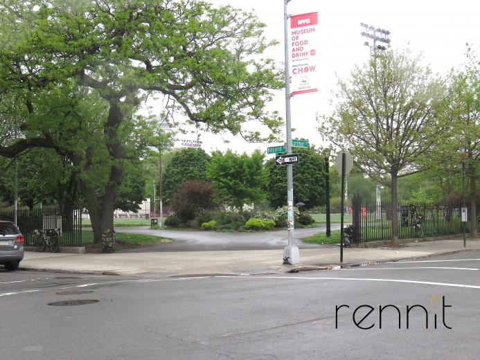 728 Lorimer St, Apt 2L Image 10