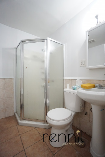 285A Hart St, Apt 1 Image 17