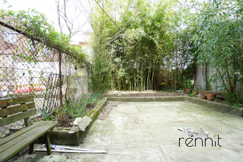 285A Hart St, Apt 1 Image 23