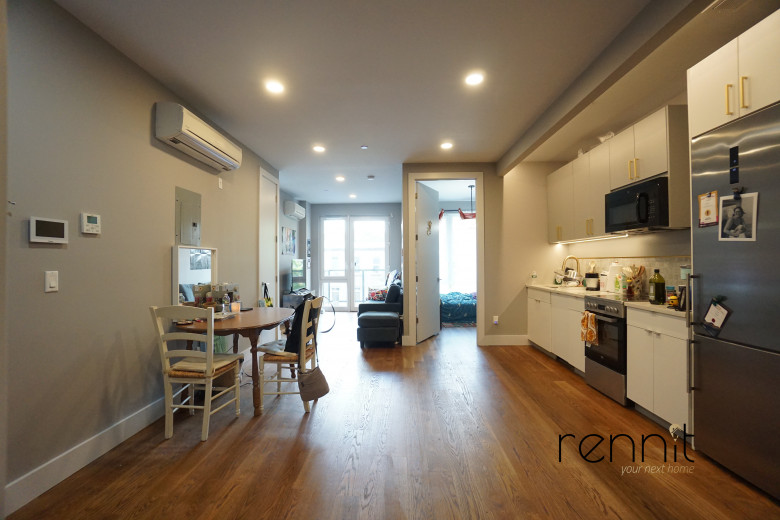 853 Lexington Ave, Apt 2D Image 1