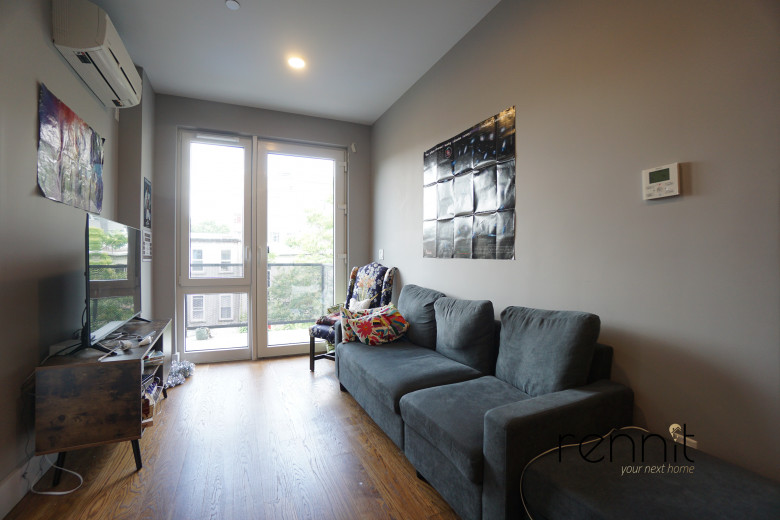 853 Lexington Ave, Apt 2D Image 4