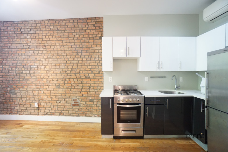814 St Johns Pl, Apt 2R Image 6