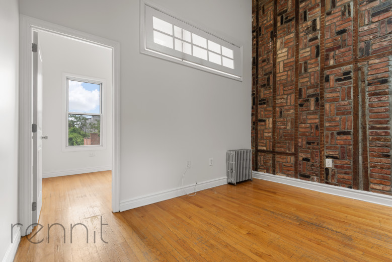 117 Wilson Ave, Apt 3L Image 2