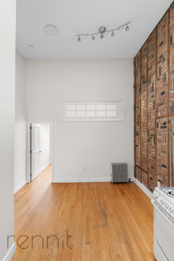 117 Wilson Ave, Apt 3L Image 4