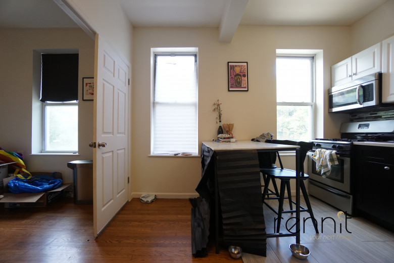 17-34 Menahan St, Apt 2F Image 9