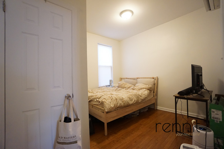 17-34 Menahan St, Apt 2F Image 7