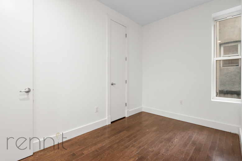 309 Tompkins Ave, Apt 3A Image 9