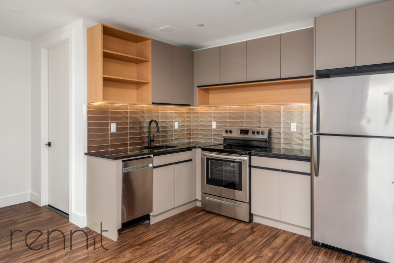 26-24 4th St, Apt 705A Image 4