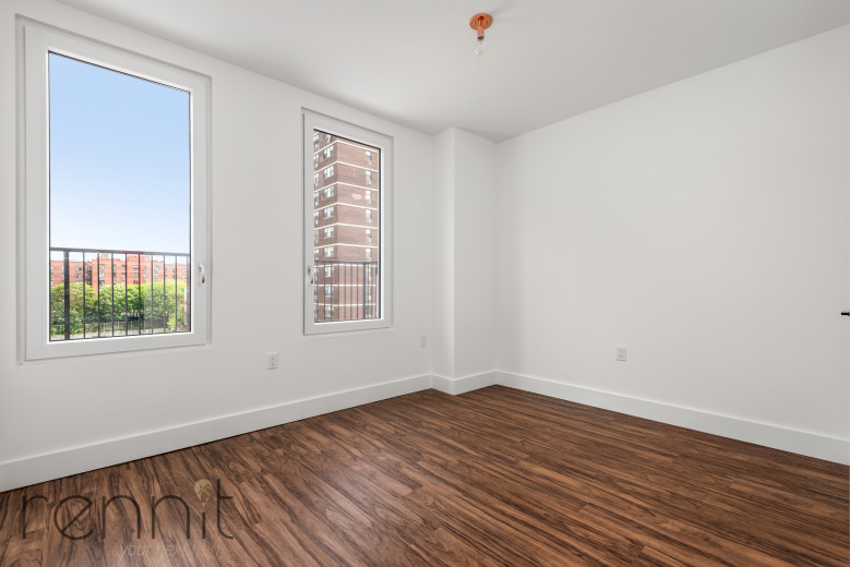 26-24 4th St, Apt 705A Image 6