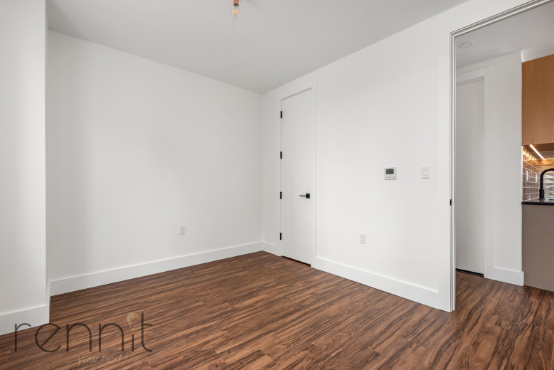 26-24 4th St, Apt 705A Image 7