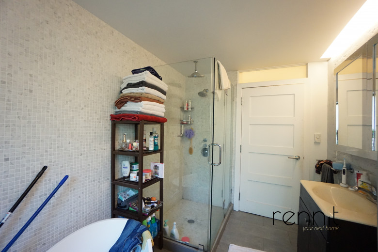 461 Willoughby Ave, Apt 1 Image 13
