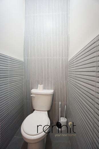 1052 Bedford Ave, Apt 1 Image 8