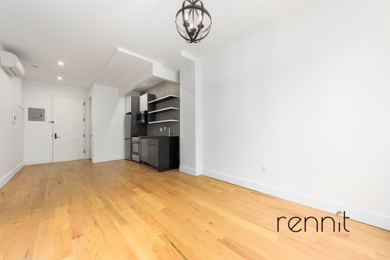 800 Knickerbocker Ave, Apt 2F Image 2