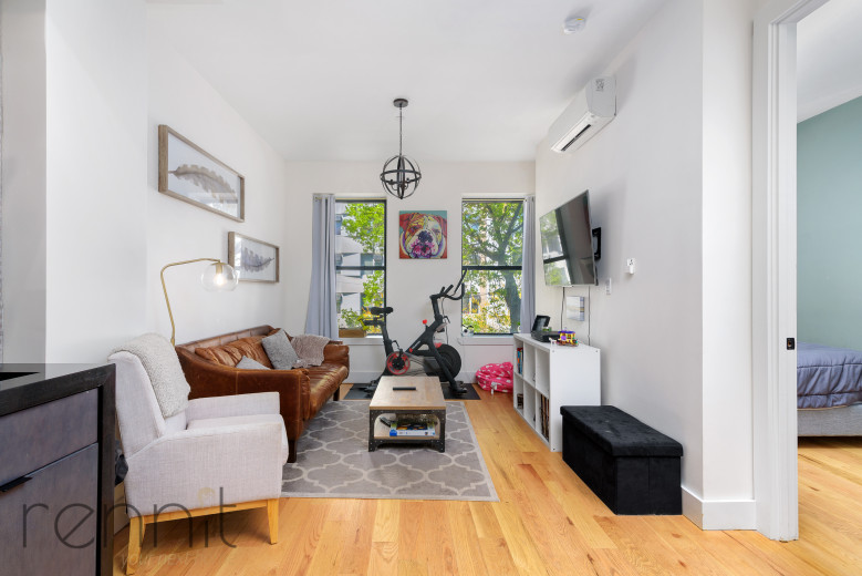 800 Knickerbocker Ave, Apt 2F Image 12