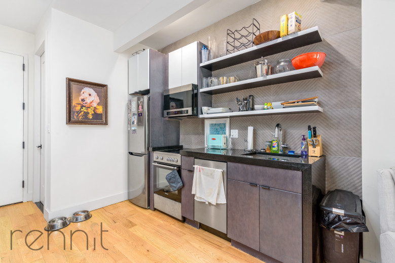 800 Knickerbocker Ave, Apt 2F Image 13