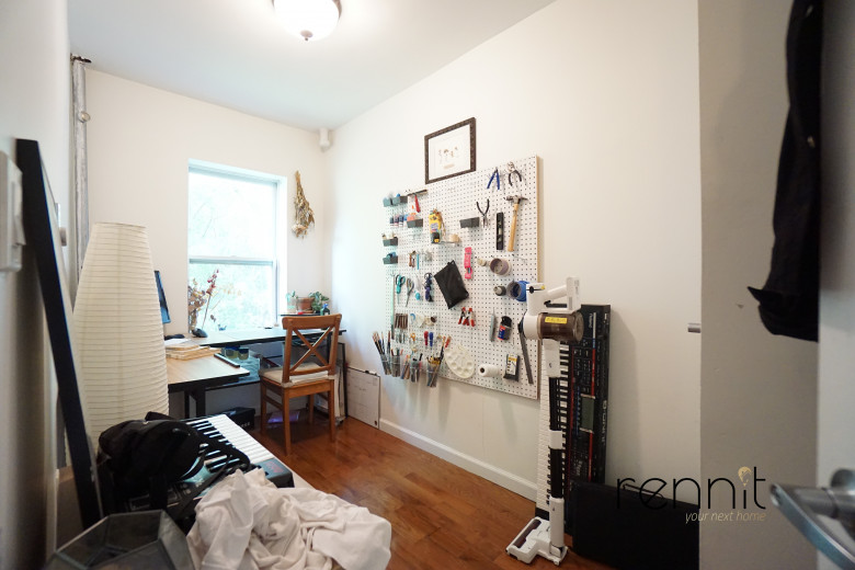 177 Pulaski St, Apt 4 Image 10