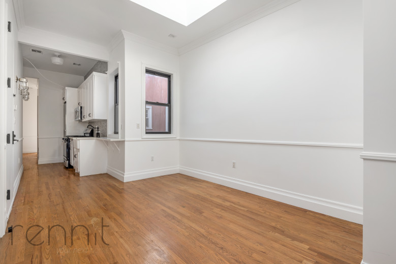 1622 Summerfield St, Apt 2L Image 1